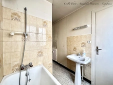 APPARTEMENT T5 A RENOVER – CLERMONT-FERRAND - LES SALINS - TRES BEAU POTENTIEL 