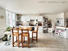 Immeuble en monopropriété à forte rentabilité à vendre CHATELGUYON (63) - studio à thème (aujourd'hui Love Room) & T3 en duplex