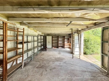 Vaste Maison individuelle P8 à rénover - LE VERNET (03200) - Terrain - garage, carport et atelier.