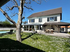 Maison à vendre 8 pièces SAINT BONNET PRES RIOM (63)
