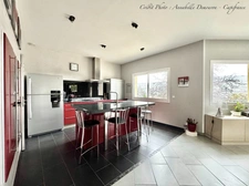 VEYRE-MONTON, Villa P6 avec très grand garage, piscine sécurisée et chauffée sur terrain de 1 509,00 m²