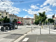 CLERMONT-FERRAND/MONTFERRAND – ENSEMBLE IMMOBILIER DE 2 MAISONS – 175 M² – 4 CHAMBRES – COUR PRIVÉE – GARAGE – STATIONNEMENTS