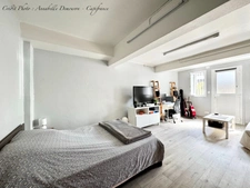 CÉBAZAT HYPERCENTRE – MAISON DE CARACTÈRE + T2 INDÉPENDANT – 183 m² HABITABLES ENV. – DÉPENDANCES – EXTÉRIEURS