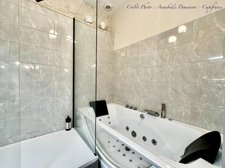 Immeuble en monopropriété à forte rentabilité à vendre CHATELGUYON (63) - studio à thème (aujourd'hui Love Room) & T3 en duplex