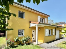 EXCLUSIVITÉ – CLERMONT-FERRAND - Maison P4 avec jardin , terrasses, garage et grenier