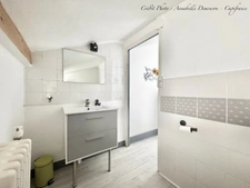 CÉBAZAT HYPERCENTRE – MAISON DE CARACTÈRE + T2 INDÉPENDANT – 183 m² HABITABLES ENV. – DÉPENDANCES – EXTÉRIEURS