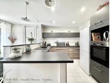 RIOM - EXCLUSIVITÉ – Maison de ville de caractère P6 entièrement rénovée avec jardin, abri et cave