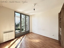 CHATELGUYON (63) - Appartement 4 pièces rénové, balcon filant et terrasse privative