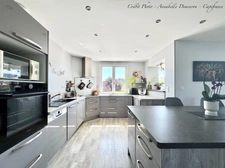 ORLEAT - Maison familiale P7 – Terrain arboré 1 204 m² – Garages – Quartier résidentiel recherché