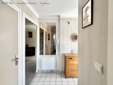 MOZAC – Maison de plain-pied 3 chambres/bureau – PISCINE – TERRAIN divisible de 2324 M² – Garages 