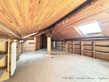 CHAMALIÈRES – MAISON DE FAMILLE EN PIERRE – 215 M² – 5 CHAMBRES – JARDINET – GARAGE