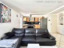 EXCLUSIVITÉ – Maison 5 pièces rénovée avec 4 chambres, terrasse en travertin, double garage et nombreux stationnements à Gerzat