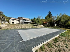 CLERMONT-FERRAND - Les Côtes – Maison d’architecte d’environ 300 m² avec dépendance – Terrain de 1894 m² – Piscine 