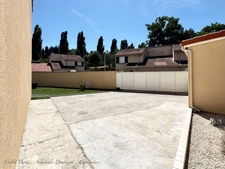 EXCLUSIVITÉ – Maison 5 pièces rénovée avec 4 chambres, terrasse en travertin, double garage et nombreux stationnements à Gerzat