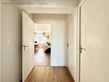 Appartement T3 dans résidence sécurisée avec terrasse, garage double, cave - CLERMONT FERRAND (63) - Secteur Saint Alyre