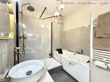 Immeuble en monopropriété à forte rentabilité à vendre CHATELGUYON (63) - studio à thème (aujourd'hui Love Room) & T3 en duplex