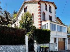 CHATELGUYON (63) - Appartement 4 pièces rénové, balcon filant et terrasse privative
