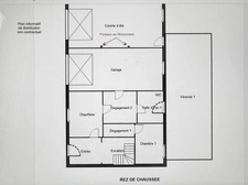 Vaste Maison individuelle P8 à rénover - LE VERNET (03200) - Terrain - garage, carport et atelier.