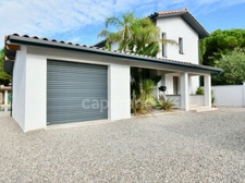 À VENDRE - Villa contemporaine - T5, 130m² - 4 chambres - garage - 2 terrasses - jardin, piscine et terrain de pétanque - LE GRAU D'AGDE (34)