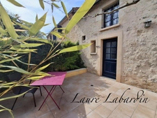 Domaine à vendre, une maison, des chambres d'hôtes et 2 appartements sur plus d'un hectare à SAINTE BAZEILLE (47)