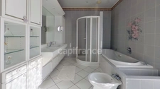 4-bedroom house with swimming pool, garage, and drying room in MARMANDE (47)