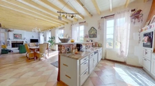 House of 223m2, 3 bedrooms, swimming pool, outbuildings in BEAUPUY (47)
