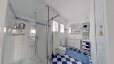Luxury family villa - 4 bedrooms - swimming pool - pool house - double garage in MARMANDE (47)