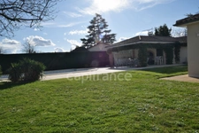 Luxury family villa - 4 bedrooms - swimming pool - pool house - double garage in MARMANDE (47)