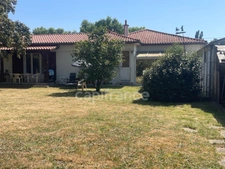 Maison de plain-pied, 4 chambres, garage, terrain clos 