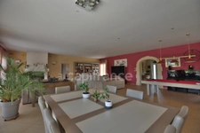 Propriété au calme - 5 chambres - T3 attenant - garage XXL - piscine - à MARMANDE (47)