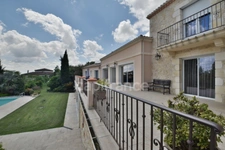 Propriété au calme - 5 chambres - T3 attenant - garage XXL - piscine - à MARMANDE (47)