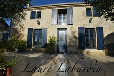 Domaine à vendre, une maison, des chambres d'hôtes et 2 appartements sur plus d'un hectare à SAINTE BAZEILLE (47)