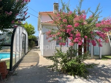 Maison de charme  – 166 m² – 2 chambres – combles aménageables - Piscine - Emplacement idéal à Marmande