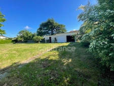 Maison de charme  – 166 m² – 2 chambres – combles aménageables - Piscine - Emplacement idéal à Marmande