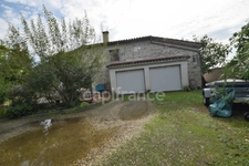 4-bedroom house with swimming pool, garage, and drying room in MARMANDE (47)
