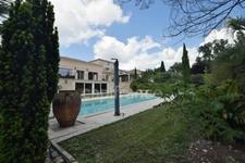 Propriété au calme - 5 chambres - T3 attenant - garage XXL - piscine - à MARMANDE (47)