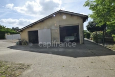 Maison de 223m2 - 3 chambres - piscine - dépendances à BEAUPUY (47)