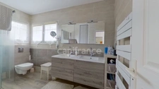 Luxury family villa - 4 bedrooms - swimming pool - pool house - double garage in MARMANDE (47)
