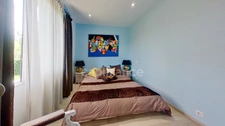 Architect-designed villa with 3 bedrooms, swimming pool, jacuzzi, outbuildings, near MARMANDE (47)