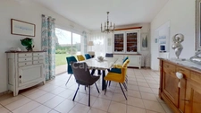 Luxury family villa - 4 bedrooms - swimming pool - pool house - double garage in MARMANDE (47)