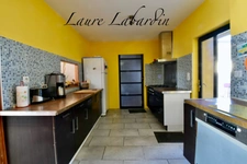 Domaine à vendre, une maison, des chambres d'hôtes et 2 appartements sur plus d'un hectare à SAINTE BAZEILLE (47)