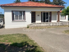 Maison de plain-pied, 4 chambres, garage, terrain clos 