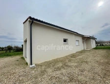 Maison de plain pied 137m2, 4 chambres, 1 salle de bain, 1 salle d'eau à SAINTE-BAZEILLE (47)