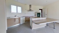 Maison de plain-pied, 4 chambres, double garage, jardin clos à MARMANDE