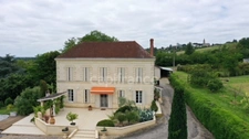 Maison de 223m2, 3 chambres, piscine, dépendances à BEAUPUY (47)