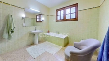 Maison 4 chambres, 1 bureau, dépendances, terrain clos 22 694m2 à MEILHAN SUR GARONNE (47)