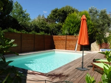 Domaine à vendre, une maison, des chambres d'hôtes et 2 appartements sur plus d'un hectare à SAINTE BAZEILLE (47)