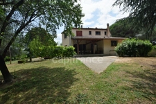 Maison 4 chambres, 1 bureau, dépendances, terrain clos 22 694m2 à MEILHAN SUR GARONNE (47)