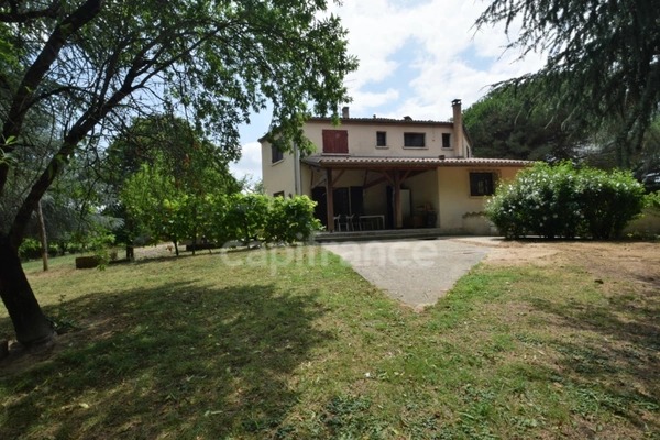 Maison 4 chambres, 1 bureau, dépendances, terrain clos 22 694m2 à MEILHAN SUR GARONNE (47)