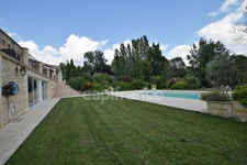 Propriété au calme - 5 chambres - T3 attenant - garage XXL - piscine - à MARMANDE (47)